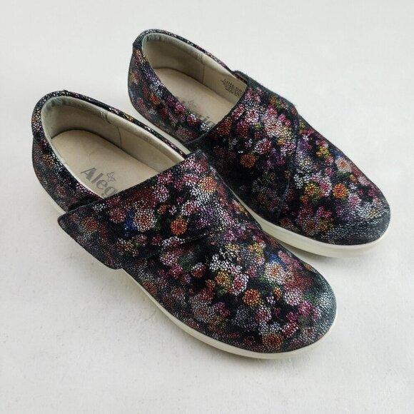 Alegria Shoes - Alegria Qin Garland Shoe Womens 8-8.5 38 Black Floral Hook Loop Comfort Slip On